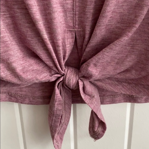 Lululemon pink tie tank 8/M - Picture 3 of 3